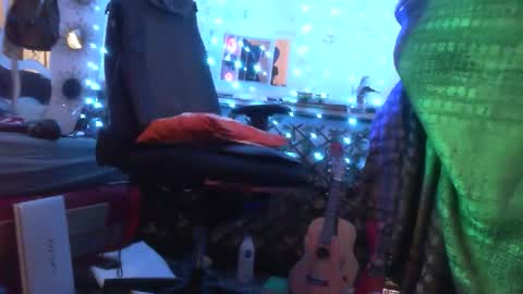 Snapshot of alwaysniceguy2 chatting on September 17, 2:46 am HoneyMelonGuy online show from September 17, 2:46 am