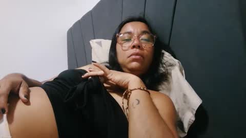 analia online show from November 9, 2:43 am