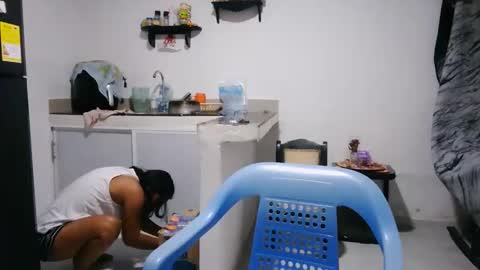 analia online show from January 6, 5:00 am