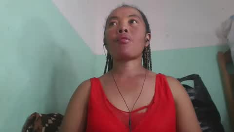 alypierette online show from April 12, 5:01 am