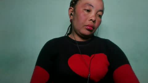 alypierette online show from June 24, 7:24 pm