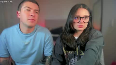 Snapshot of alyshianeithan chatting on February 14, 3:33 am look onlyfans in screen online show from February 14, 3:33 am