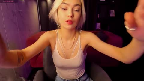 Alysia online show from November 15, 2:35 pm