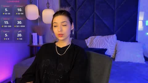 Alysia online show from April 13, 10:04 pm