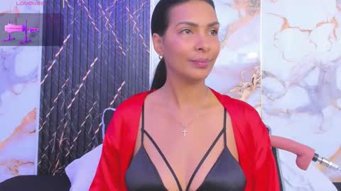 Snapshot of alyson__a chatting on December 16, 12:54 pm alyson__a online show from December 16, 12:54 pm