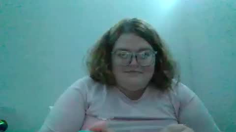 Snapshot of alyssa6960545 chatting on October 29, 11:50 pm Lily online show from October 29, 11:50 pm