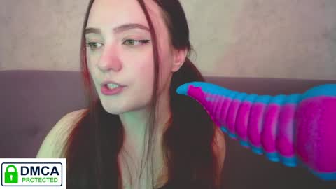 Alyssa online show from December 27, 9:28 am