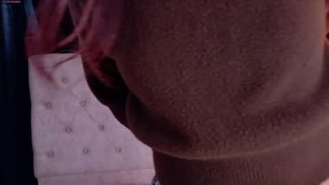 Snapshot of alyssa_joness chatting on January 15, 1:16 pm alyssa_joness online show from January 15, 1:16 pm