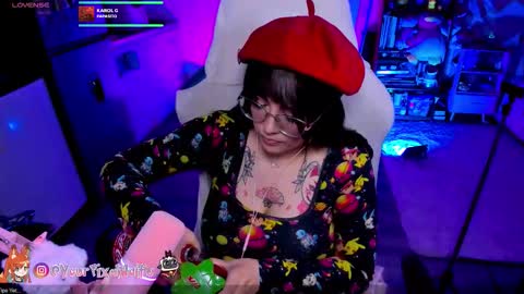  . Monday to Saturday at 10pm and 6am Colombia time online show from October 27, 2:37 am