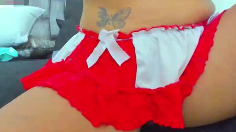 alyssia online show from May 14, 1:07 pm