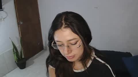 alythia online show from May 21, 2:40 am