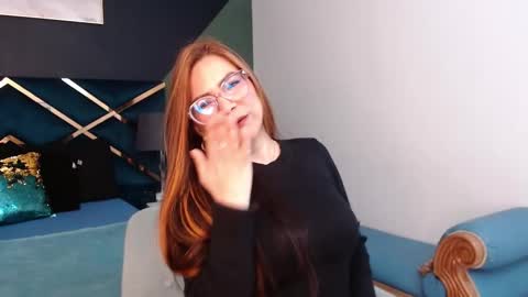 Amaia  online show from November 7, 11:43 am