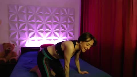 Snapshot of amalett chatting on April 13, 11:37 am Amalett online show from April 13, 11:37 am