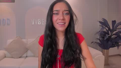 Amalia cruss online show from November 17, 8:03 pm