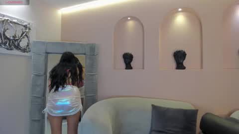 Amalia cruss online show from March 3, 8:04 pm