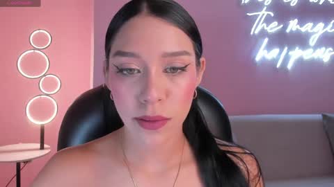 Snapshot of amalia_cruss chatting on June 8, 1:28 am Amalia cruss online show from June 8, 1:28 am