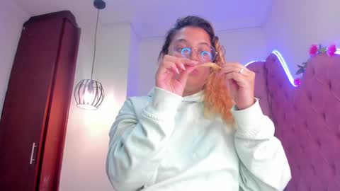 Amalia Im Back See you soon this January 7 at 10 pm Colombia time online show from February 9, 2:06 am