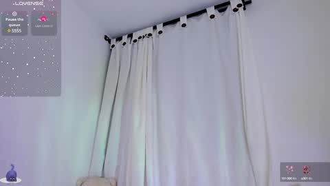 Amalia    real MIA  online show from December 10, 8:08 am