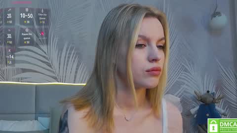 Snapshot of amaliabell chatting on December 31, 7:20 am Amalia online show from December 31, 7:20 am
