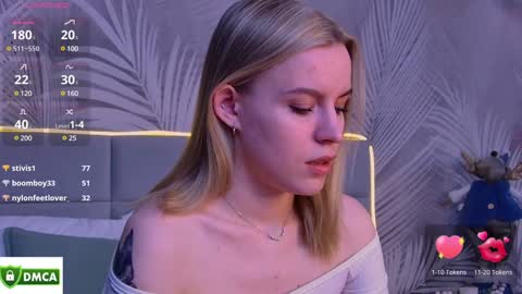 Snapshot of amaliabell chatting on January 5, 7:17 pm Amalia online show from January 5, 7:17 pm