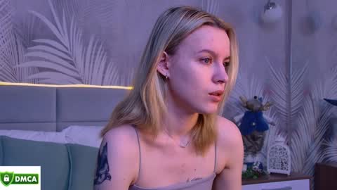 Snapshot of amaliabell chatting on January 6, 2:03 pm Amalia online show from January 6, 2:03 pm