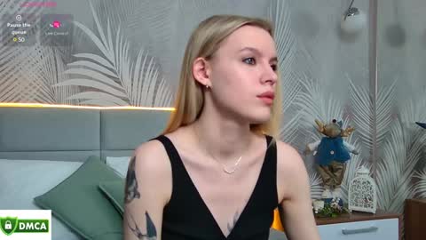 Snapshot of amaliabell chatting on January 12, 1:05 pm Amalia online show from January 12, 1:05 pm