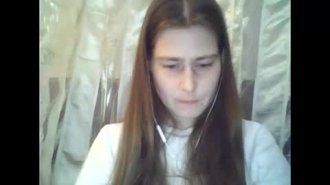 Dog mama online show from April 7, 8:20 pm