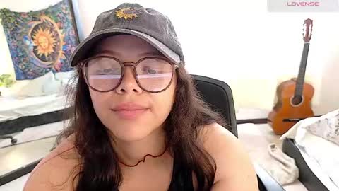         online show from August 5, 3:04 pm