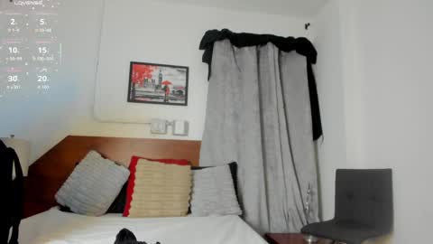 amanda29_ online show from April 16, 7:03 pm