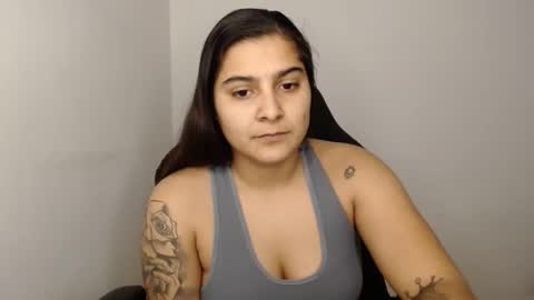 The queen of the biceps  online show from January 16, 6:59 pm