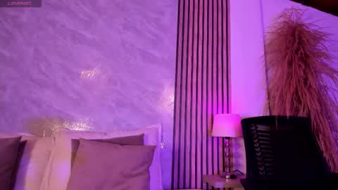 Snapshot of amanda_26 chatting on January 11, 3:00 am Luisa online show from January 11, 3:00 am