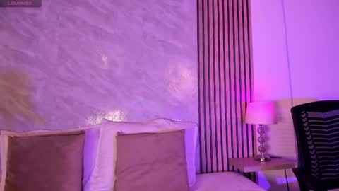 Snapshot of amanda_26 chatting on February 2, 1:48 am Luisa online show from February 2, 1:48 am