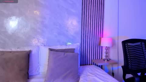 Snapshot of amanda_26 chatting on February 6, 2:05 am Luisa online show from February 6, 2:05 am