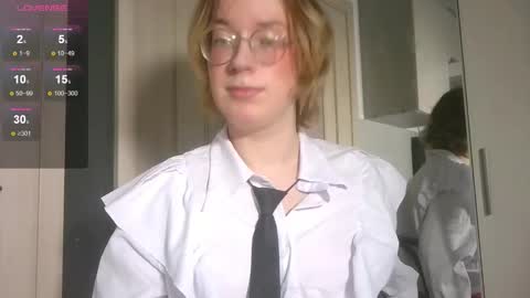 Hi im Amanda online show from February 19, 12:12 pm