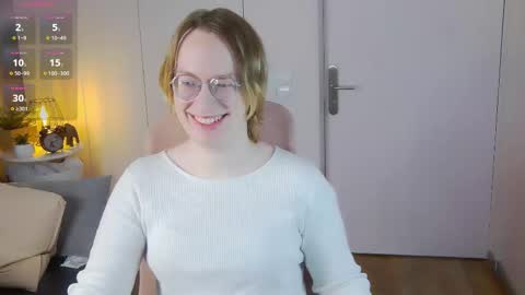 Hi im Amanda online show from March 26, 11:38 am