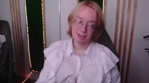 Hi im Amanda online show from June 13, 2:04 pm