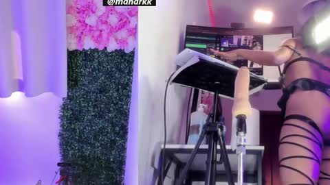 amanda_drawer27 online show from April 27, 3:43 pm