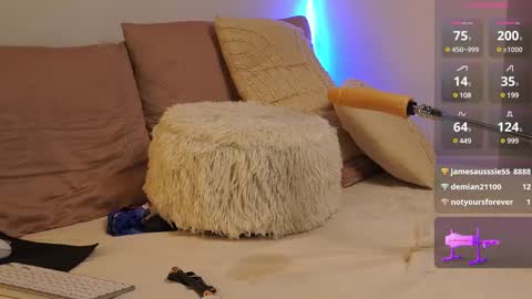 Snapshot of amanda_millf chatting on December 1, 7:36 pm Amanda       I belong to Master James online show from December 1, 7:36 pm