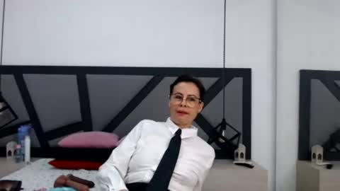 Snapshot of amanda_ramirez chatting on July 3, 1:06 pm amanda_ramirez online show from July 3, 1:06 pm