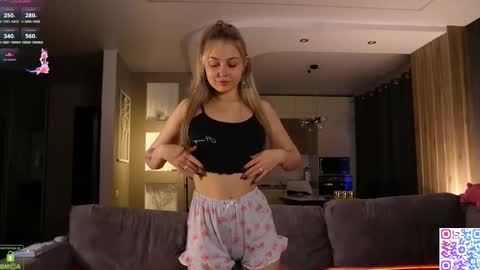     online show from February 8, 3:54 am