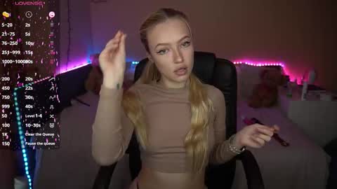 Amanda online show from November 1, 6:59 am