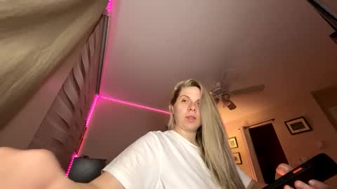 Amanda online show from May 1, 6:07 am