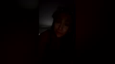 Snapshot of amandalacseul11 chatting on April 5, 2:14 pm amandalacseul11 online show from April 5, 2:14 pm