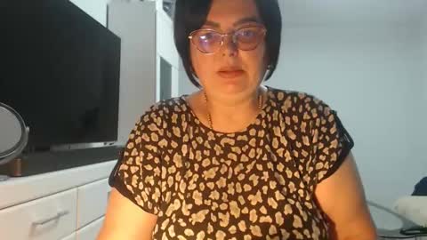 Snapshot of amandamuller1982 chatting on June 1, 10:33 pm Anda online show from June 1, 10:33 pm