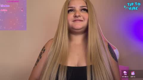 Amandha online show from December 18, 7:19 pm