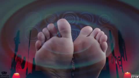 Goddess Amanita online show from December 12, 1:06 pm