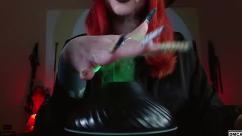 Goddess Amanita online show from December 18, 11:34 am