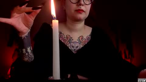 Goddess Amanita online show from November 10, 12:59 pm