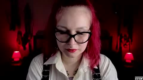 Goddess Amanita online show from December 1, 9:47 am