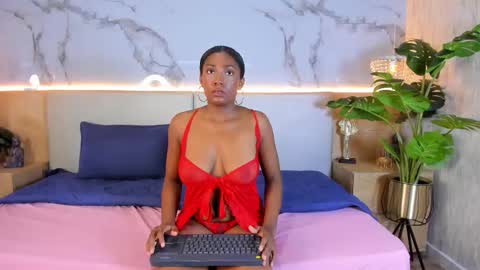 Snapshot of amara_blisss chatting on February 21, 12:17 pm amara_blisss online show from February 21, 12:17 pm